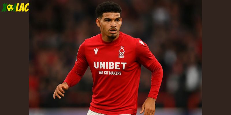 Gibbs-White là mũi nhọn nguy hiểm của Nottingham Forest. Gibbs-White là mũi nhọn nguy hiểm của Nottingham Forest.