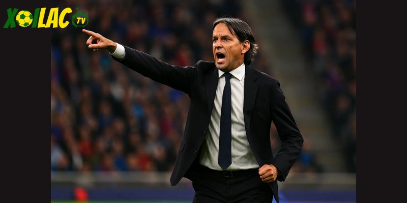 HLV Simone Inzaghi – bộ óc chiến thuật dẫn dắt Inter chinh phục Sassuolo.